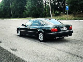 BMW 7 Series foto 1