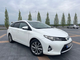 Toyota Auris foto 2