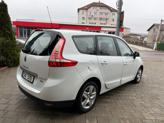 Renault Grand Scenic foto 4