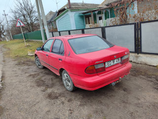 Nissan Almera foto 2