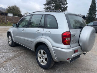 Touyta RAV 4.  2.0 d  2005 foto 4