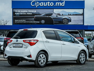 Toyota Yaris foto 2