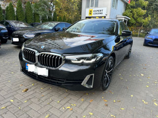 BMW 5 Series foto 2