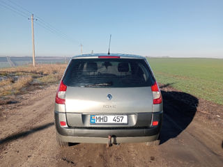 Renault Grand Scenic foto 2