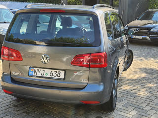 Volkswagen Touran фото 4