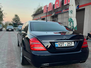 Mercedes S-Class foto 2