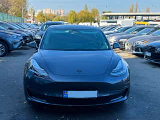 Tesla Model 3 foto 2