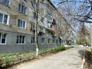 Apartament cu 2 camere, 37 m², Botanica, Chișinău foto 7