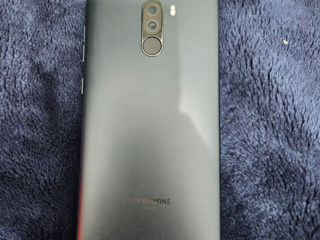 Pocophone f1 foto 2