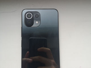 Продам телефон Xiaomi модели Mi 11 lite