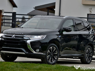 Mitsubishi Outlander foto 1