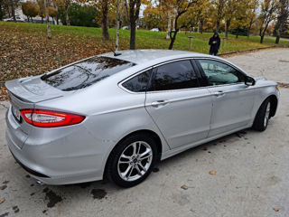 Ford Fusion foto 5