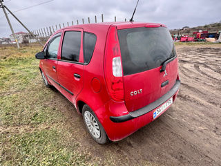 Mitsubishi Colt foto 5