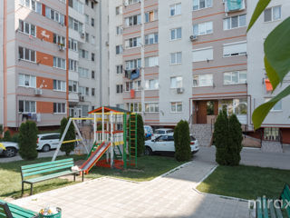 Apartament cu 2 camere, 55 m², Poșta Veche, Chișinău foto 16