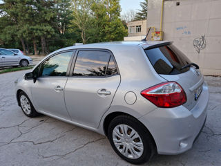 Toyota Auris foto 8