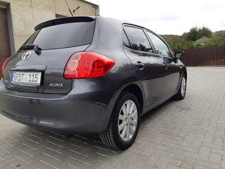 Toyota Auris foto 3