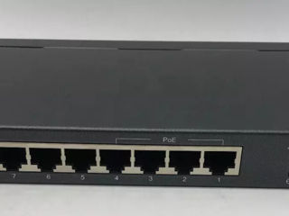 TP-LINK TL-SG1008P switch foto 2