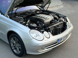 Mercedes E-Class foto 18