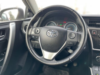 Toyota Auris foto 12