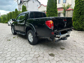 Mitsubishi L200 foto 3
