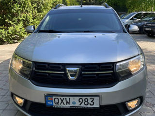 Număr de înmatriculare #qxw983 - Dacia Logan Mcv. Verificare auto în Moldova