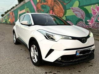 Toyota C-HR foto 5