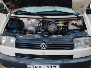 Volkswagen T4 foto 6