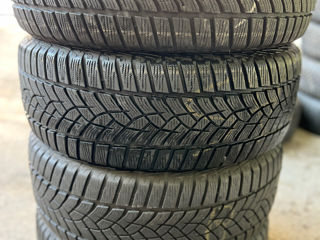 R17 215/55 GoodYear UltraGrip Performance a.2022