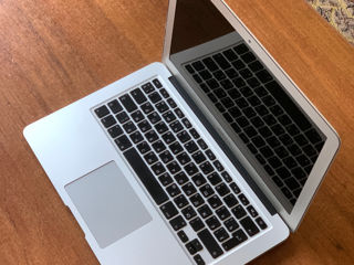 MacBook Air 13" 2017 (Core i5 / RAM 8 Gb / SSD 128 Gb) foto 2