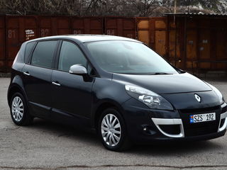 Renault Scenic foto 2