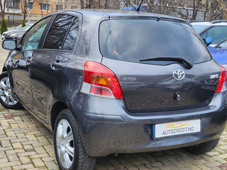 Toyota Yaris foto 19