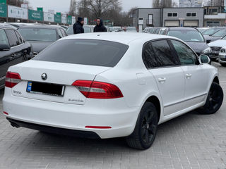 Skoda Superb foto 3