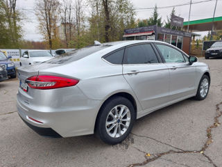 Ford Fusion foto 4