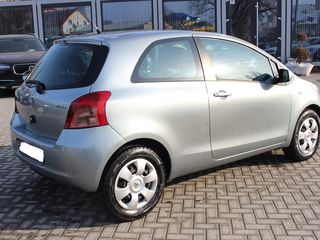 Toyota Yaris foto 4