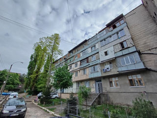 Apartament cu 1 cameră, 34 m², Botanica, Chișinău foto 1