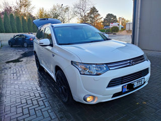 Mitsubishi Outlander foto 8