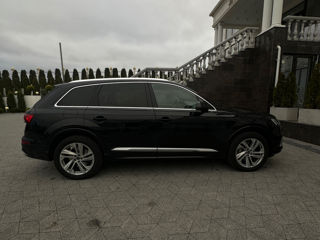 Audi Q7 foto 2