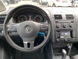 Volkswagen Touran foto 10