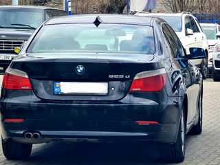 BMW 5 Series foto 3