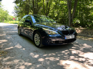 BMW 5 Series foto 8