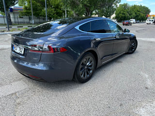 Tesla Model S foto 7