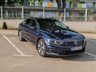 Volkswagen Passat foto 3