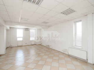 Spațiu comercial, 394 mp, Centru, 3940 € ! foto 4