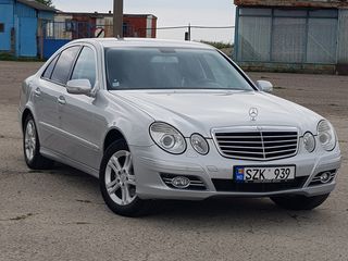 Mercedes E Class foto 1