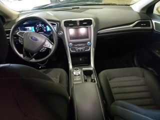 Ford Fusion foto 8