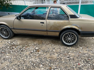 Opel Ascona foto 3