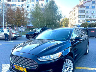 Ford Fusion foto 2