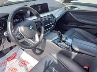 BMW 5 Series foto 9