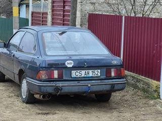 Ford Sierra foto 4