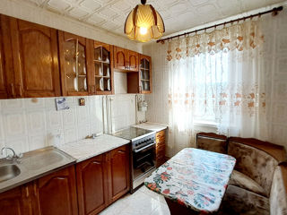 Apartament cu 3 camere, 90 m², Periferie, Ialoveni foto 4